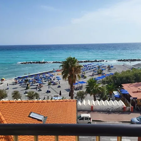 Apartment La Finestra Sul Mare Ventimiglia