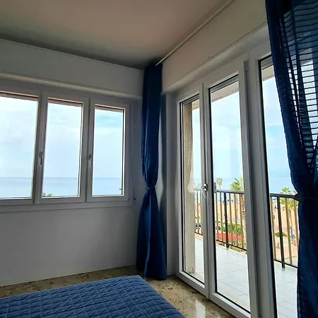 La Finestra Sul Mare דירה