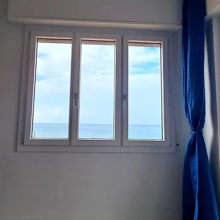 La Finestra Sul Mare דירה *