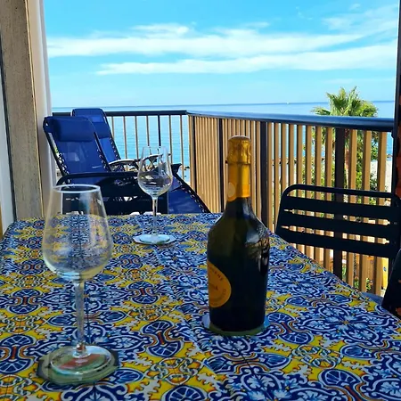 Lägenhet La Finestra Sul Mare