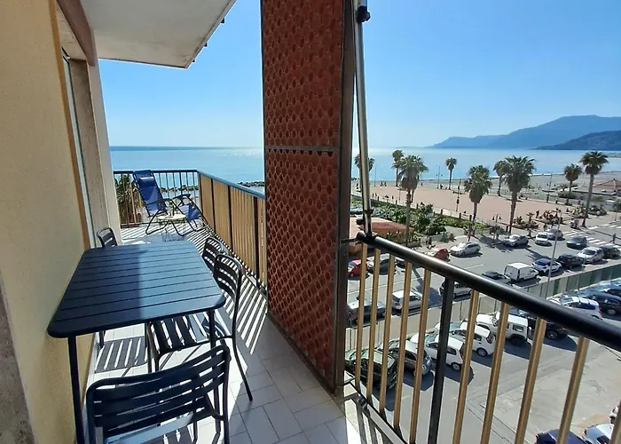 דירה La Finestra Sul Mare ונטימיגליה